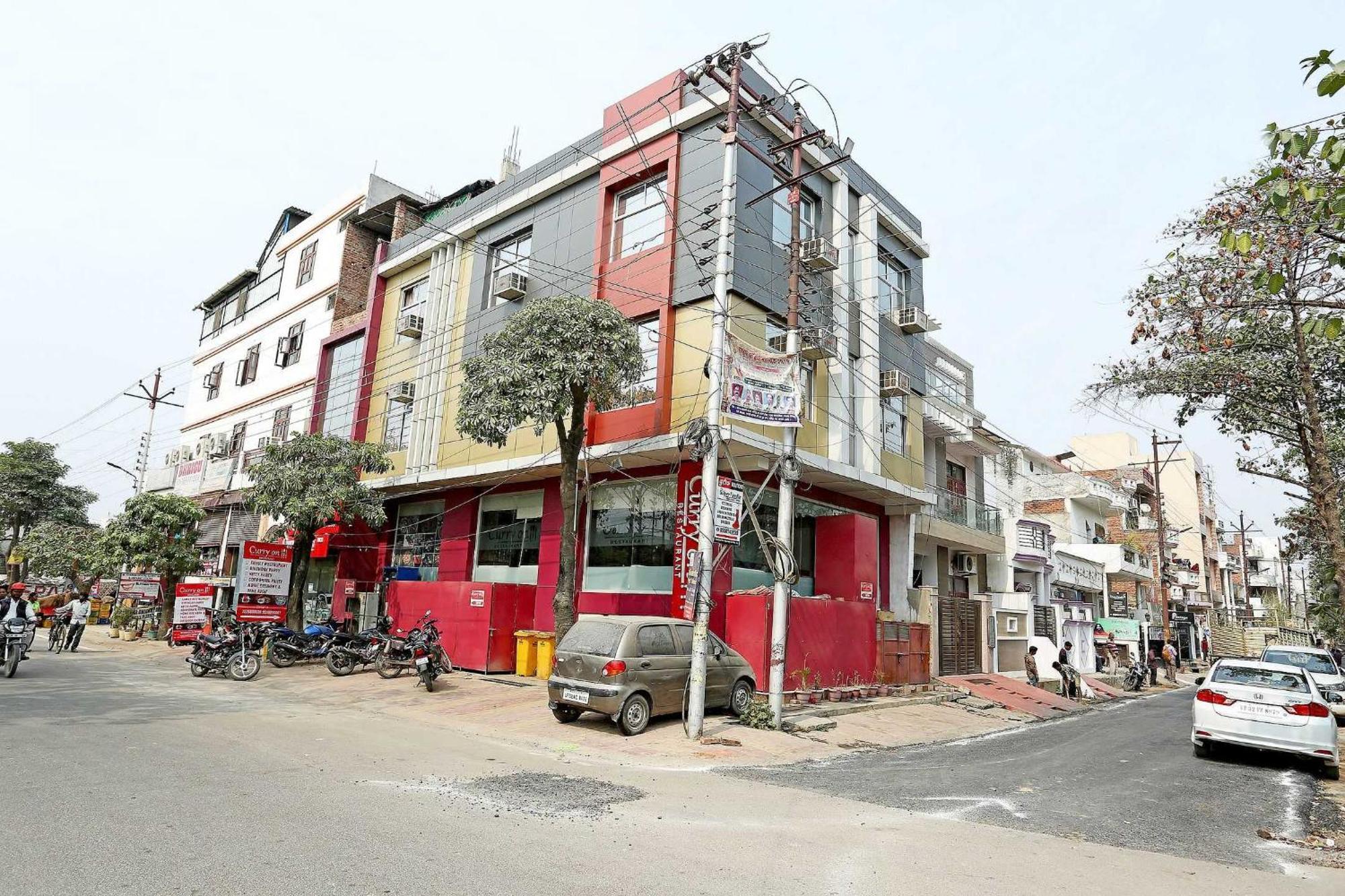 Oyo Flagship Hotel Krishna Chinhat Exterior foto